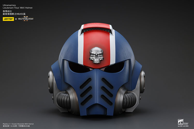 Ultramarines Lieutenant Titus' MKX Helmet - view 5