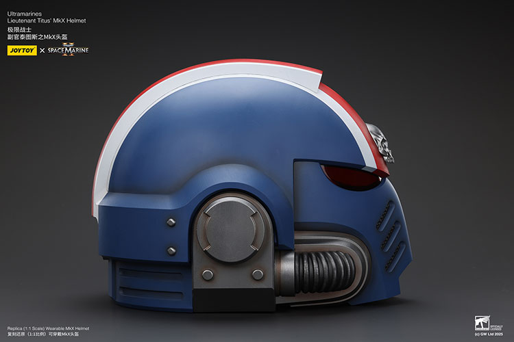 Ultramarines Lieutenant Titus' MKX Helmet - view 7